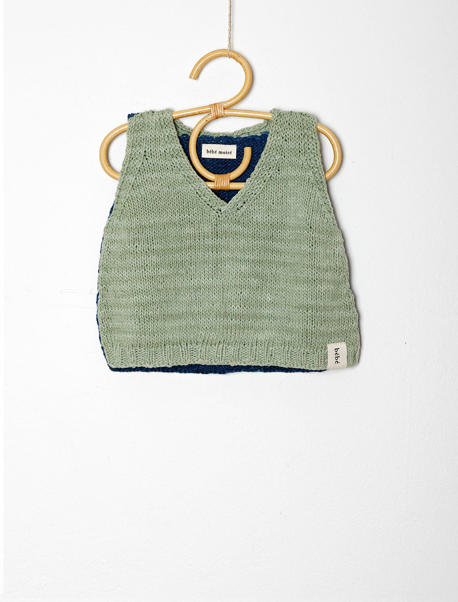 Kala Cotton Vest Dhoop Chao Pista