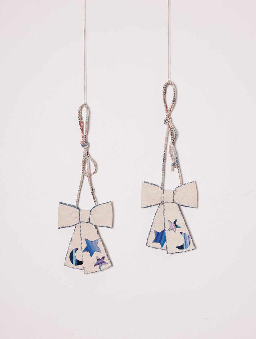Appliqué Bows (Blue)